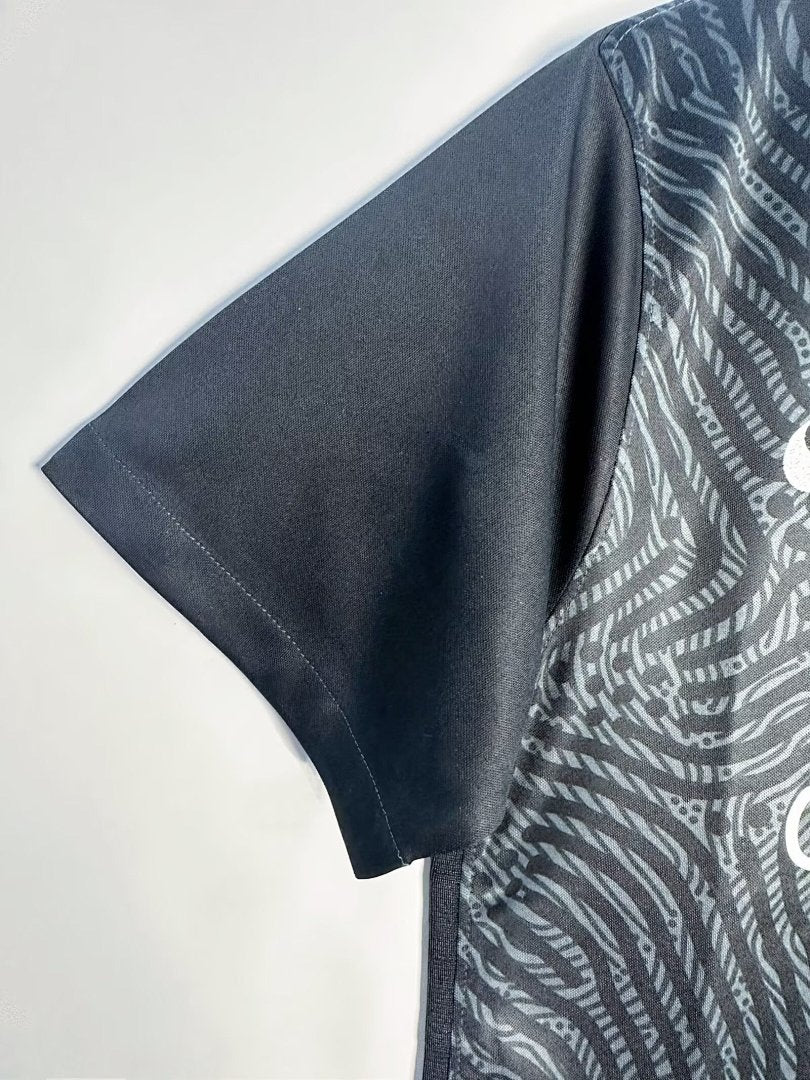 Liverpool 2020-21 Goalkeeper Long Sleeve Soccer Jersey