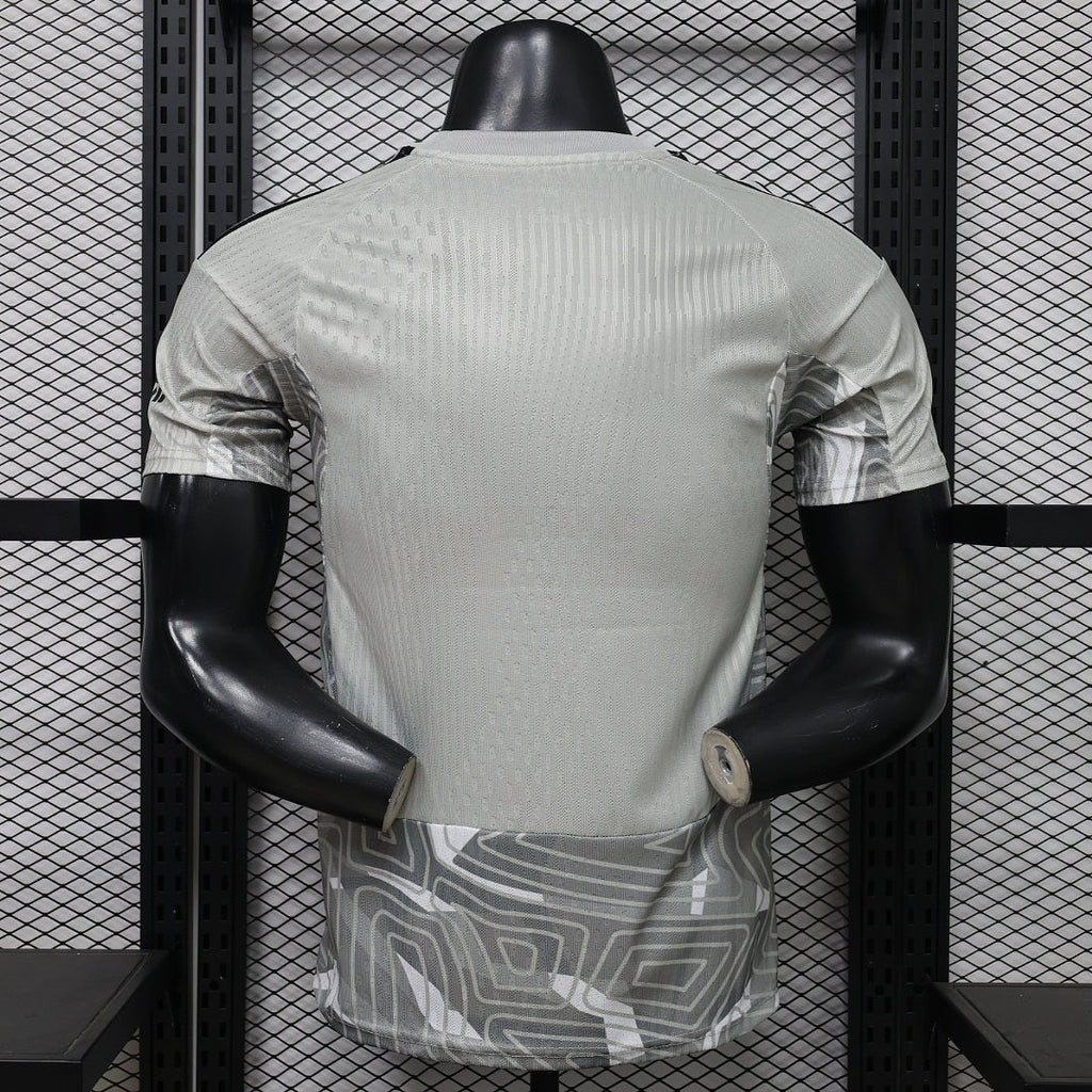 Arsenal 2026/27 Men's Goalkeeper Player Jersey