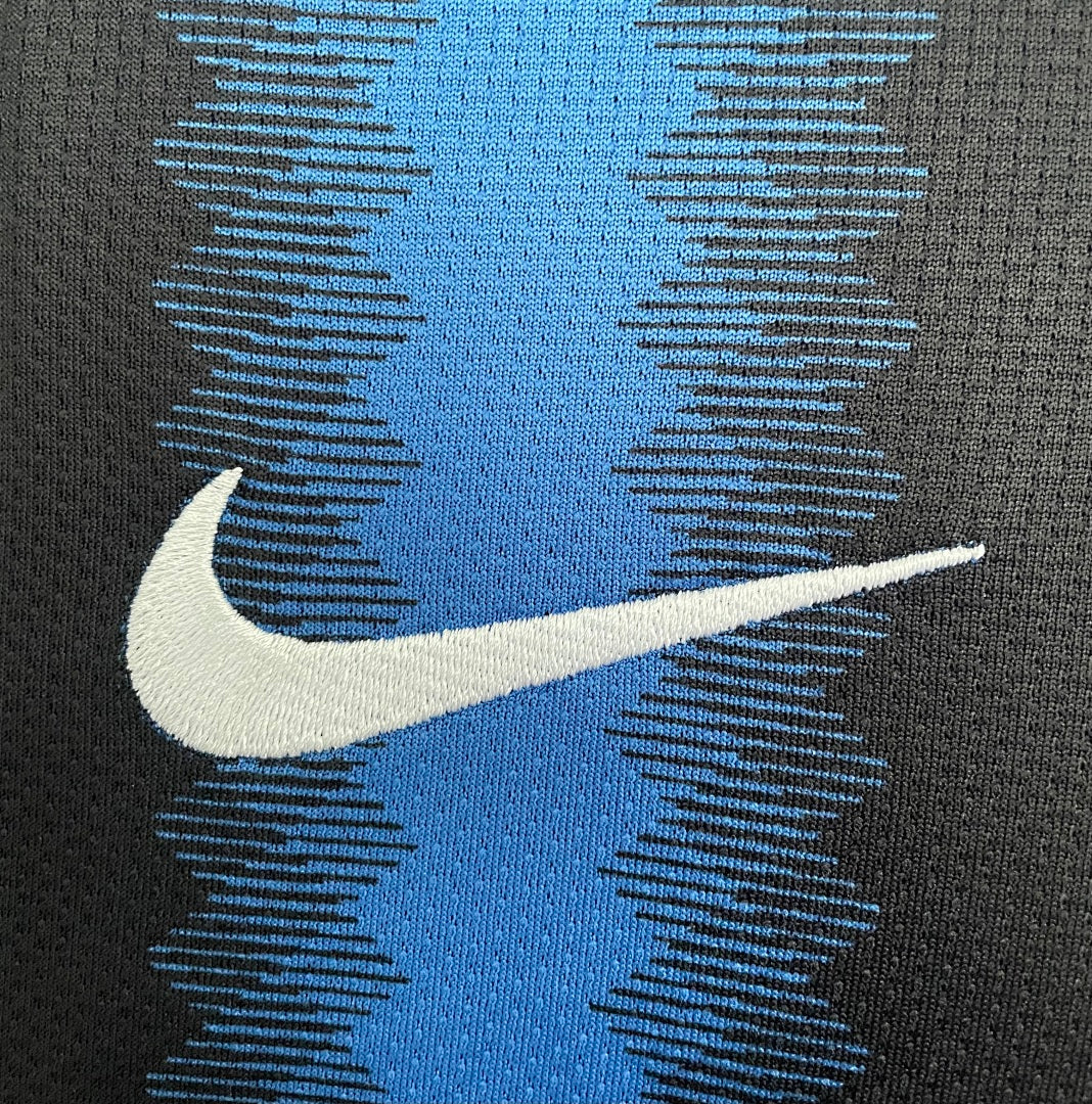 Inter Milan 2010-11 Home Long Sleeve Soccer Jersey