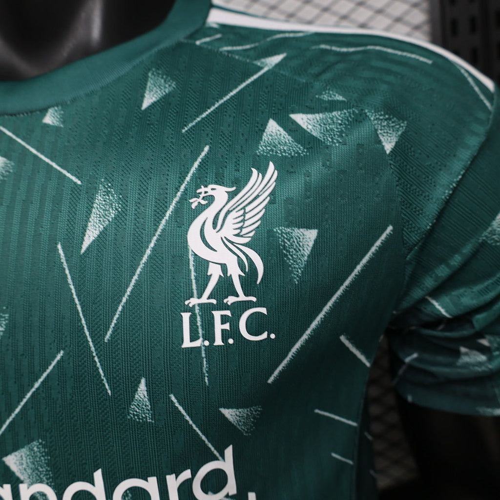 Liverpool 2026/27 Men's Goalkeeper Player Jersey