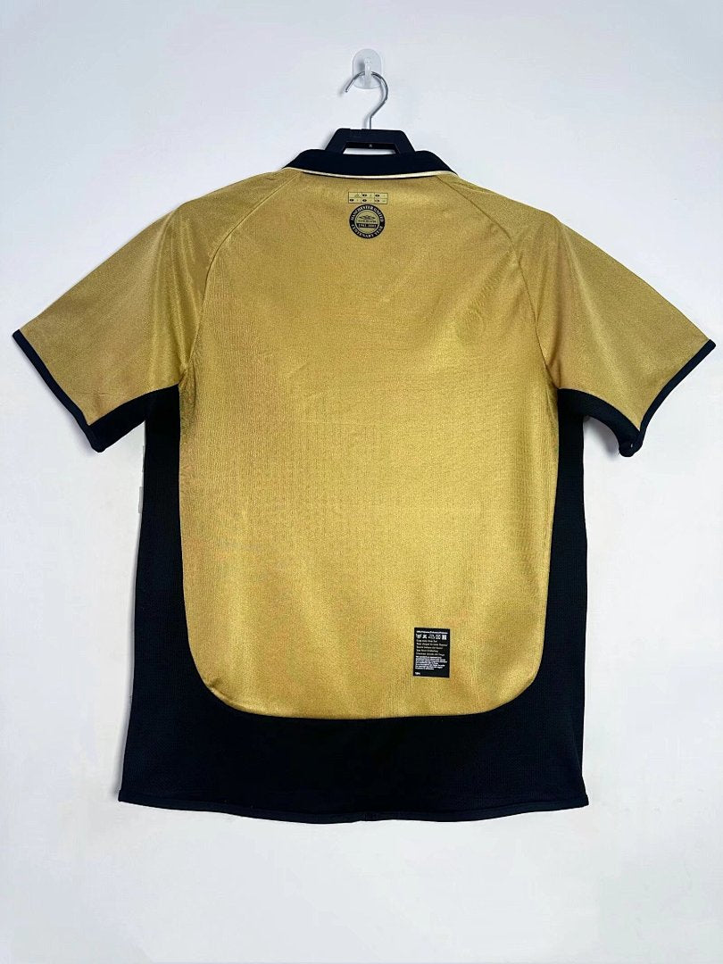 Manchester United 2001-02 Centenary Reversible Long Sleeve Soccer Jersey