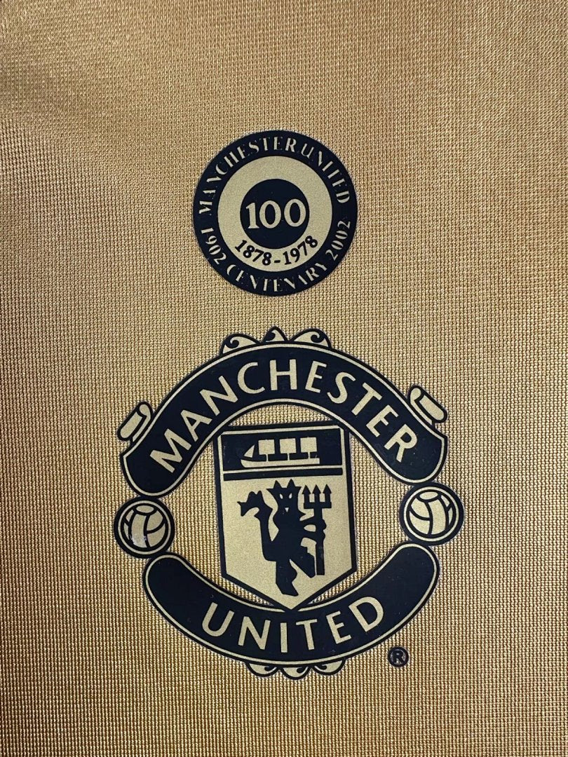 Manchester United 2001-02 Centenary Reversible Long Sleeve Soccer Jersey