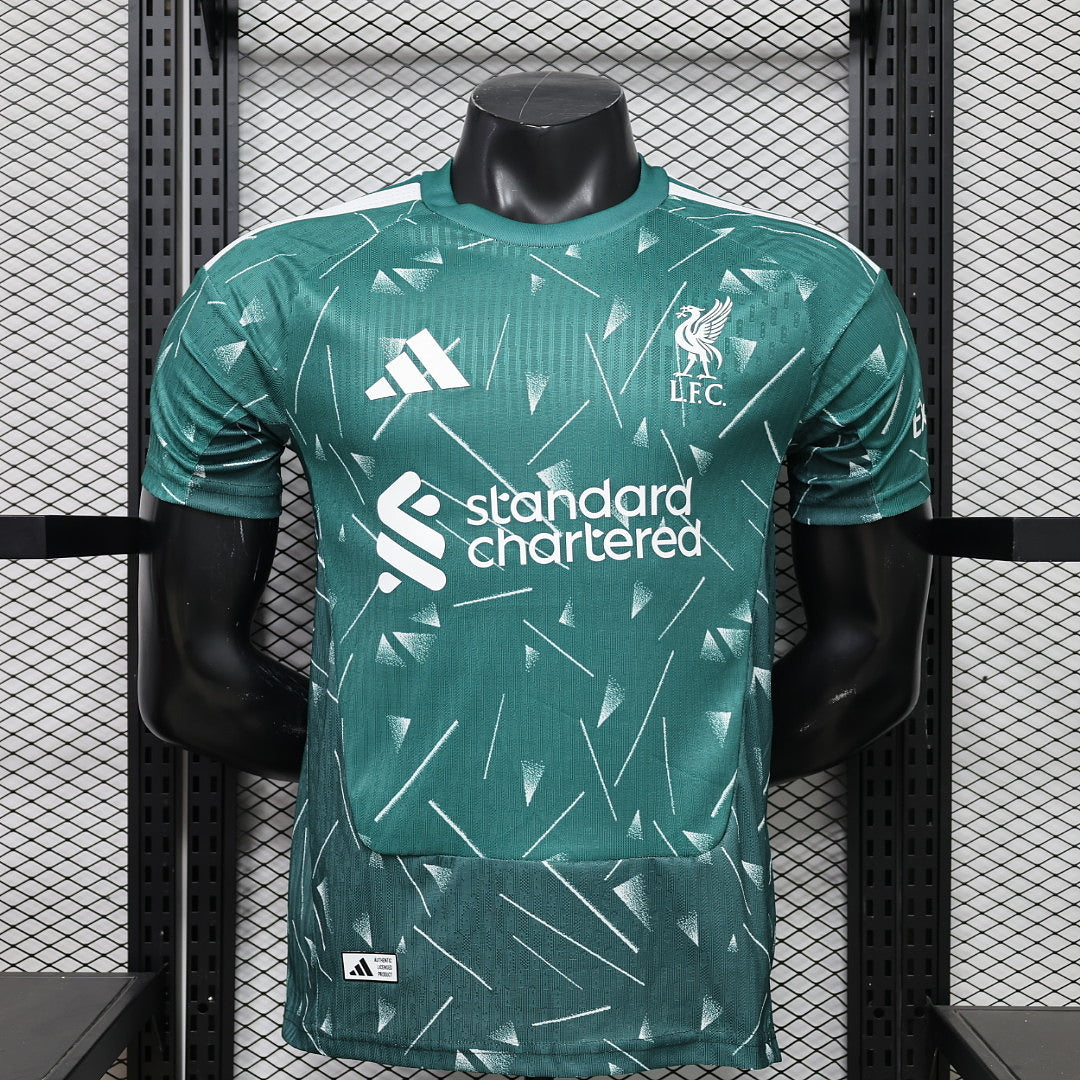 Liverpool 2026/27 Men's Goalkeeper Player Jersey