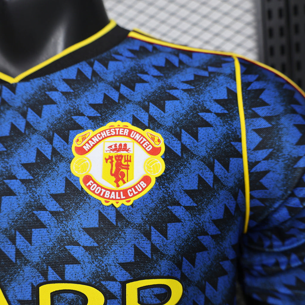 Manchester United 2026/27 Men's Retro Casual Player Jersey
